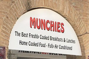 Munchies Breakfast & Brunch | Villamartin Plaza Image