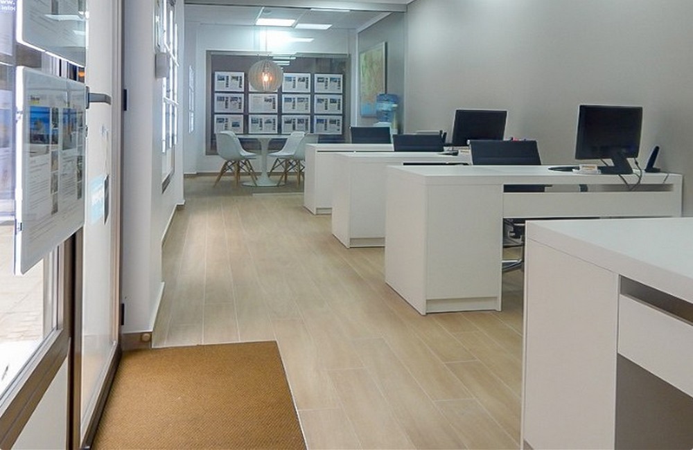 Vista Casas Estate Agents Villamartin Plaza 2