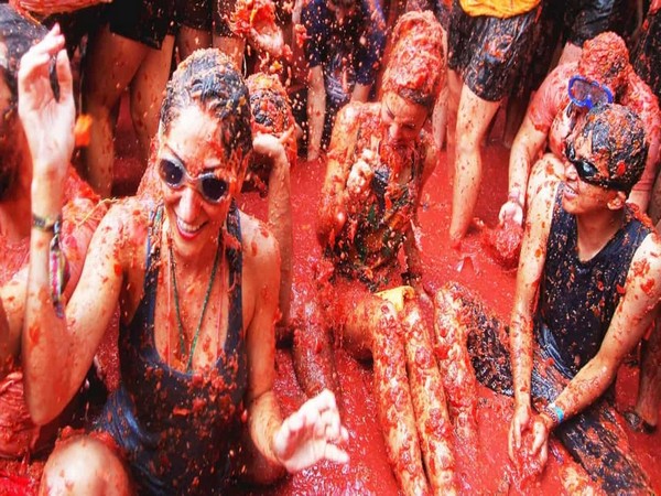 La Tomatina in Buñol with In The Sun Holidays 3