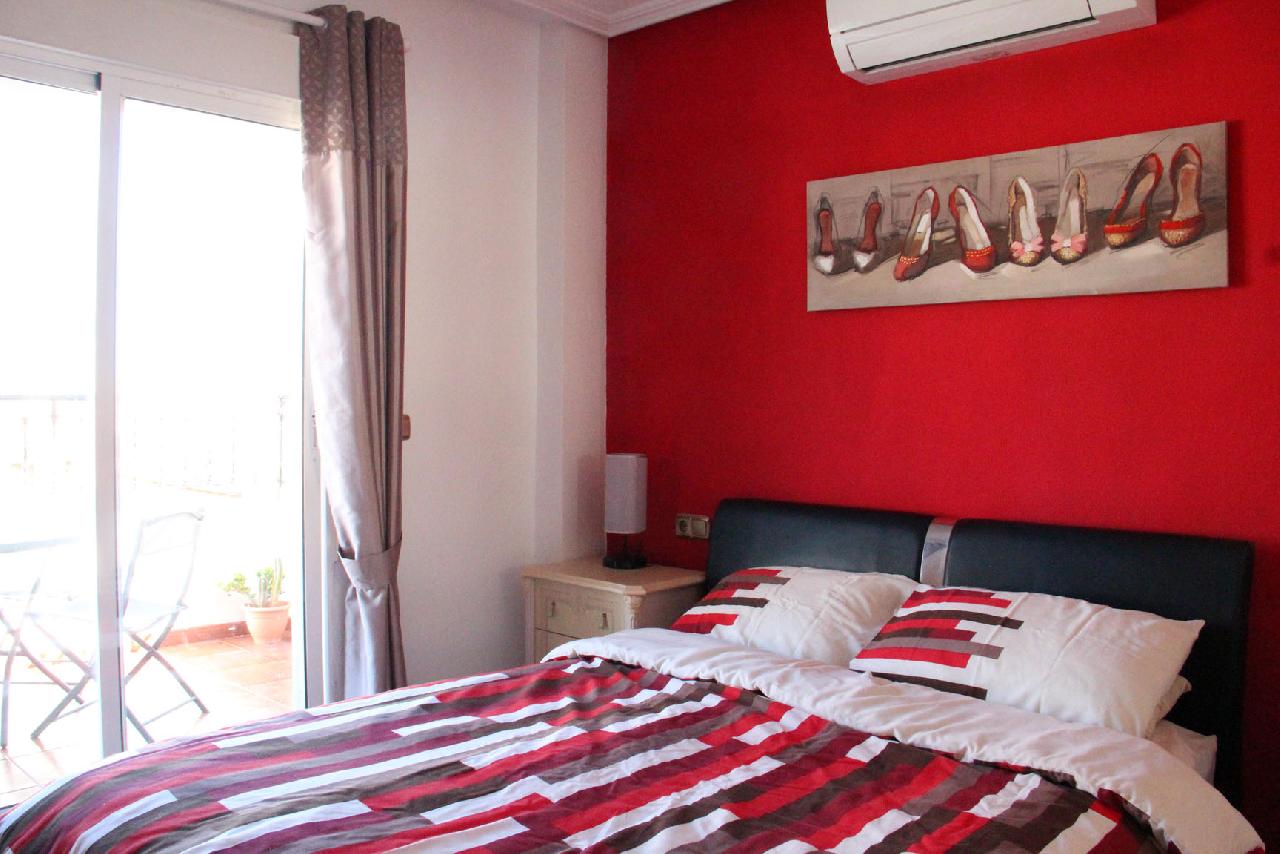 itsh 1675446637HFBCEI ref 1800 mobile 11 Master bedroom with balcony Cabo Roig