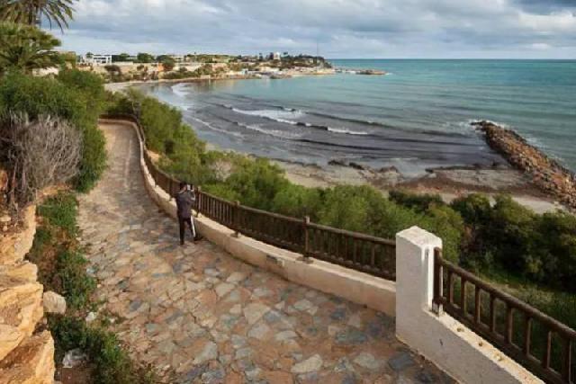 itsh 1774889592EKMIRW ref 1835 mobile 17 Cabo Roig beach walk Cabo Roig