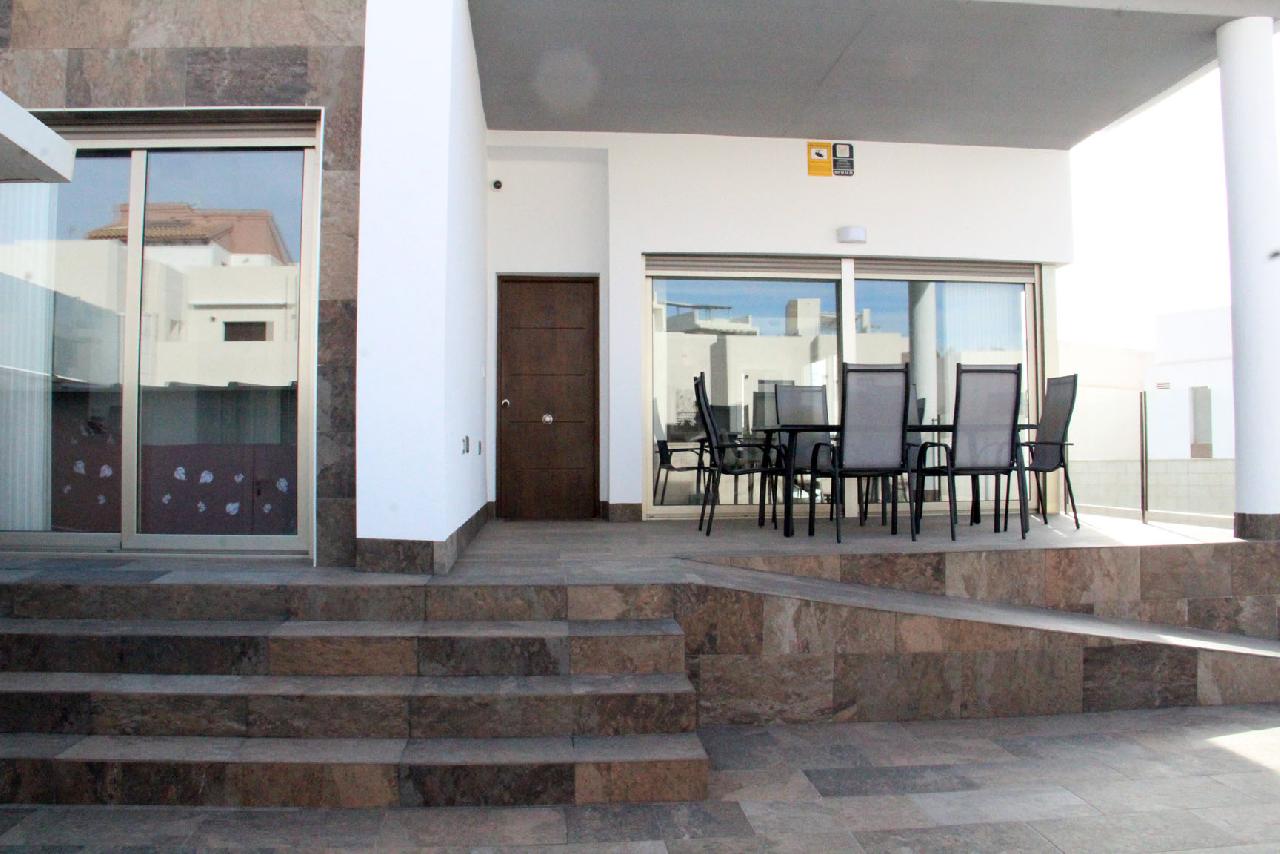 itsh 1756052110TGJMCL ref 1832 mobile 23 Front entrance to this stunning villa Villamartin