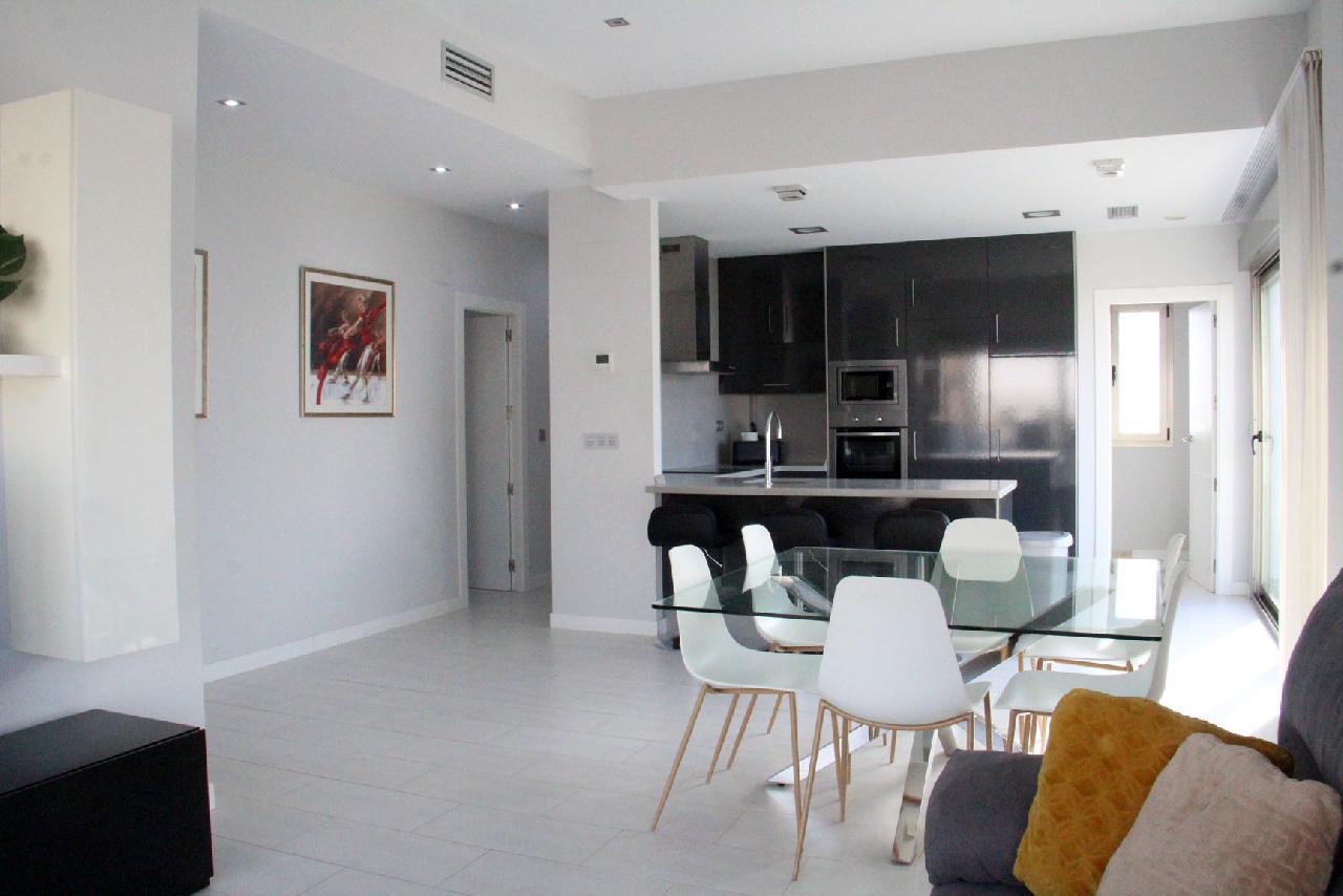 itsh 1756052110TGJMCL ref 1832 mobile 7 Dining area of the luxury villa Villamartin