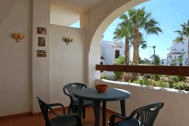 itsh 1522066034GTBJWM ref 1706 mobile 6 Terrace with views to the communal gardens Villamartin