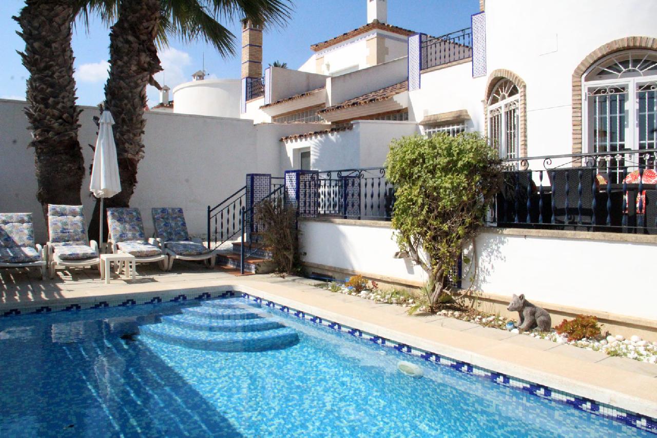 itsh 1678133901ERLBFH ref 1799 mobile 1 Private pool for the Las Violetas villa Las Violetas