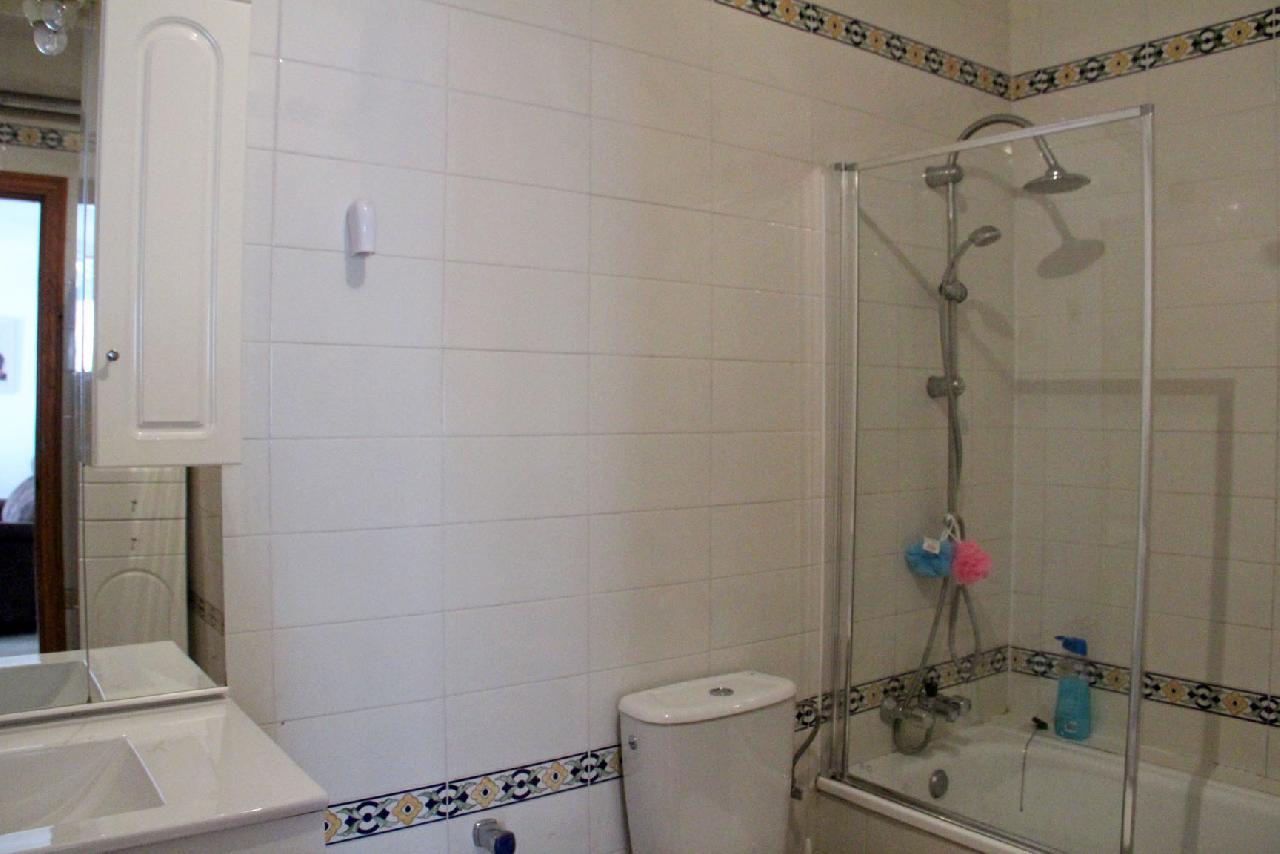 itsh 1680032543JWOXBR ref 1802 mobile 11 Full family bathroom Villamartin Plaza