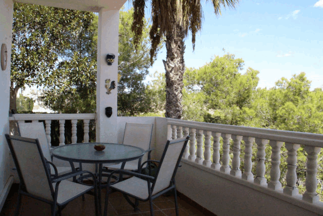 itsh 1572623867VZULXR ref 1748 1 Relaxing views on the terrace Las Ramblas