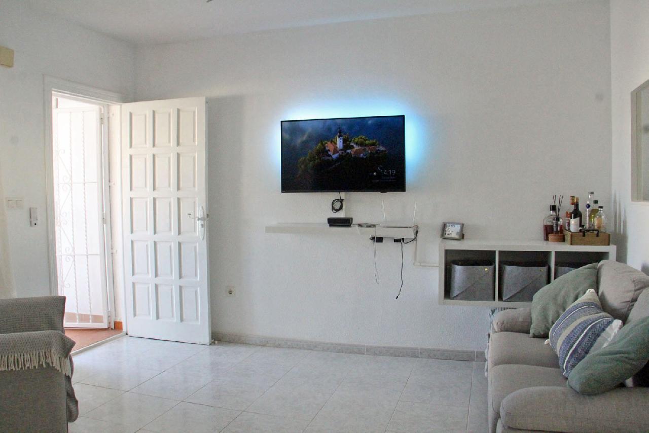 itsh 1705917946GNTRMK ref 1817 mobile 5 Spacious living room with Tv and free wifi Villamartin