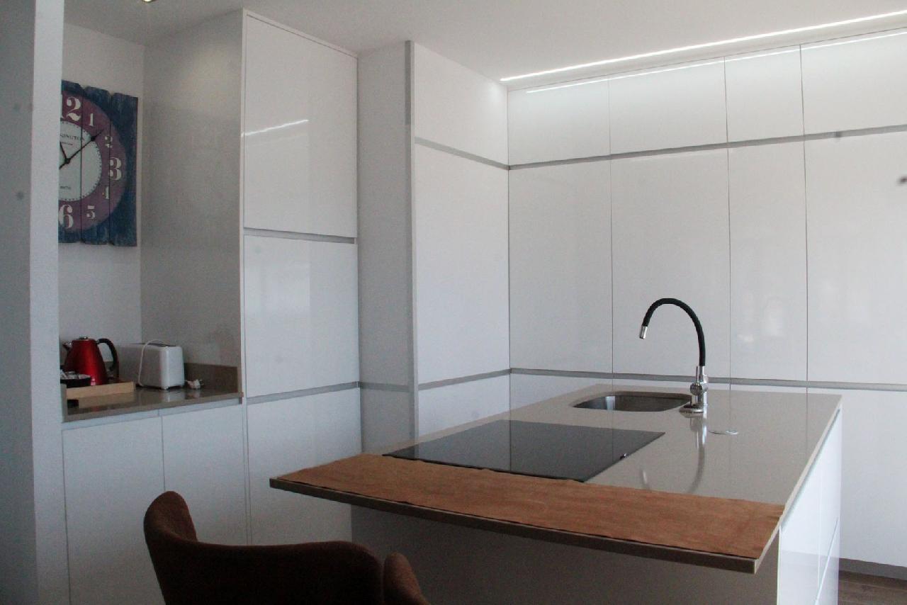 itsh 1554128262WKZYFX ref 1740 mobile 7 Modern fully fitted kitchen Villamartin Plaza