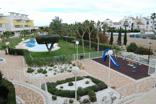 itsh 1521889605AZRQUD ref 93 mobile 1 Large Communal pool for the Nova Golf complex Villamartin