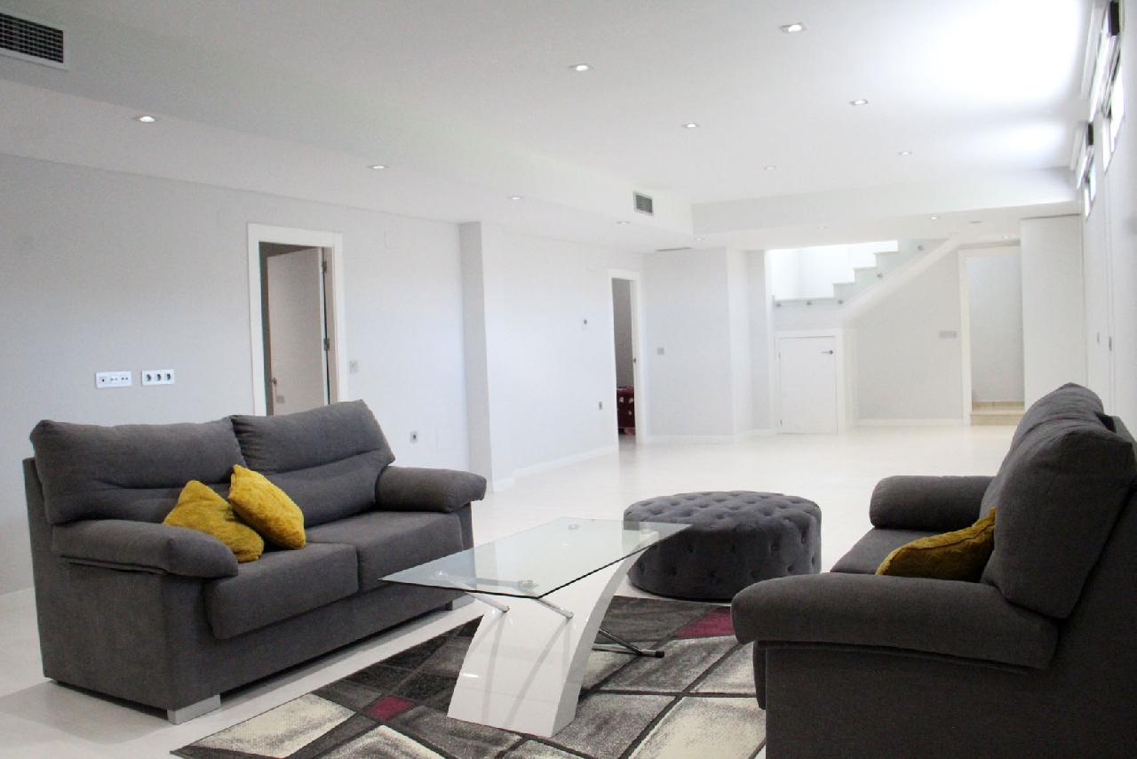 itsh 1756052110TGJMCL ref 1832 mobile 17 Sitting area downstairs Villamartin