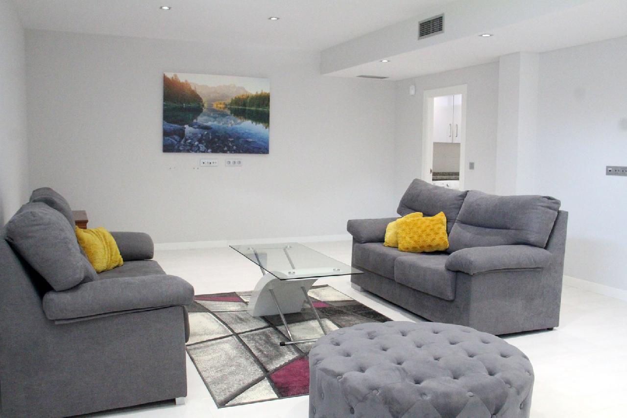 itsh 1756052110TGJMCL ref 1832 mobile 16 Sitting area downstairs Villamartin