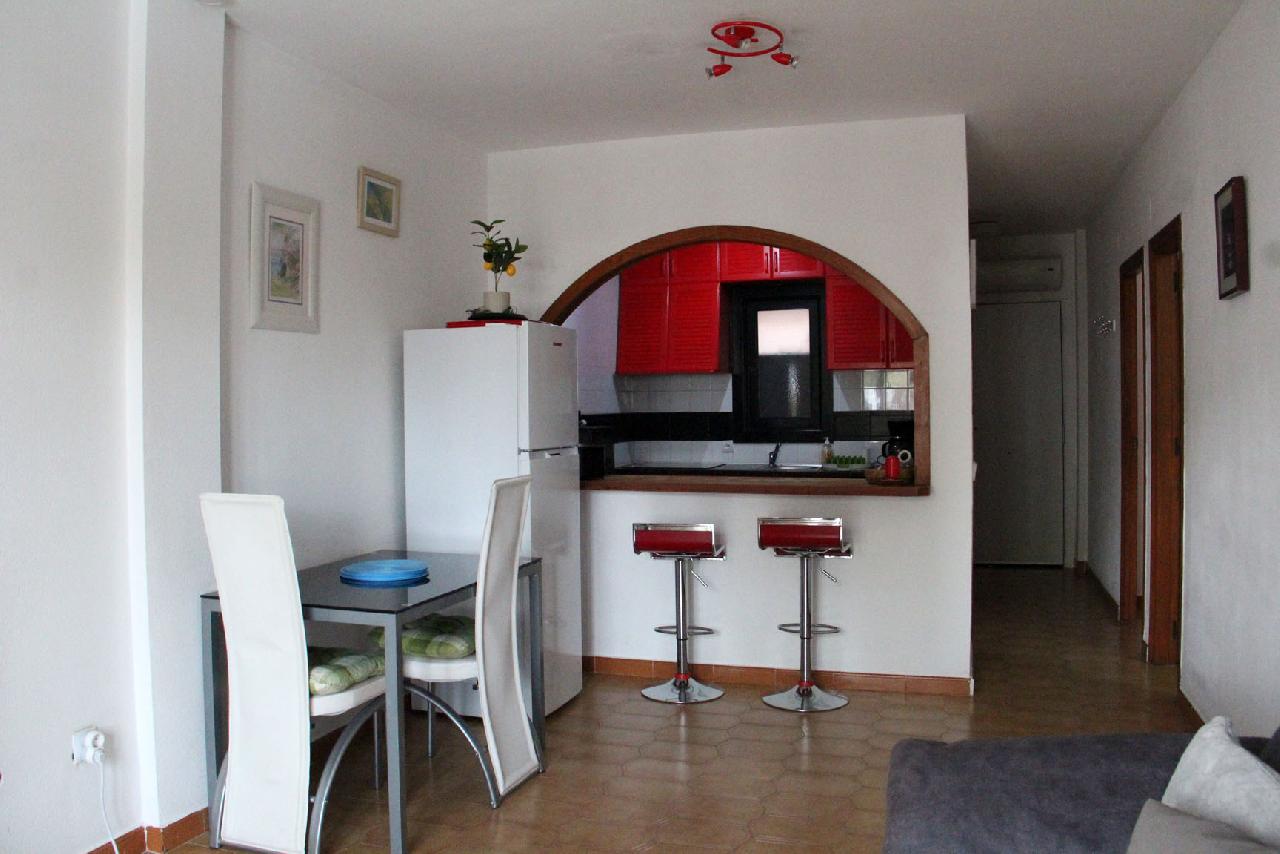 itsh 1740572132BIWTXU ref 1829 mobile 4 Dining area Villamartin Plaza