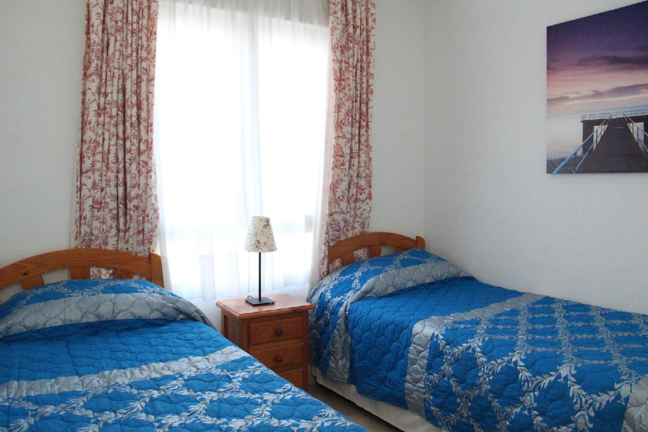 itsh 1675537577MFGATO ref 1798 12 Bedroom 2 with 2 single beds Villamartin Plaza