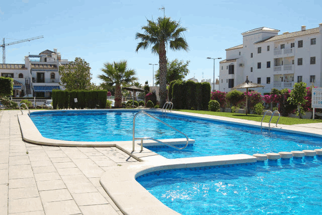 itsh 1522066034GTBJWM ref 1706 mobile 11 Communal Pool for the Villamartin apartment Villamartin