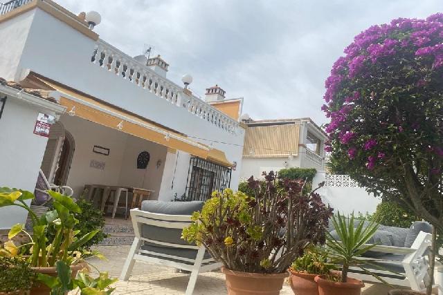 itsh 1691769563JONBRY ref 1811 mobile 10 Sitting area by the private pool Villamartin