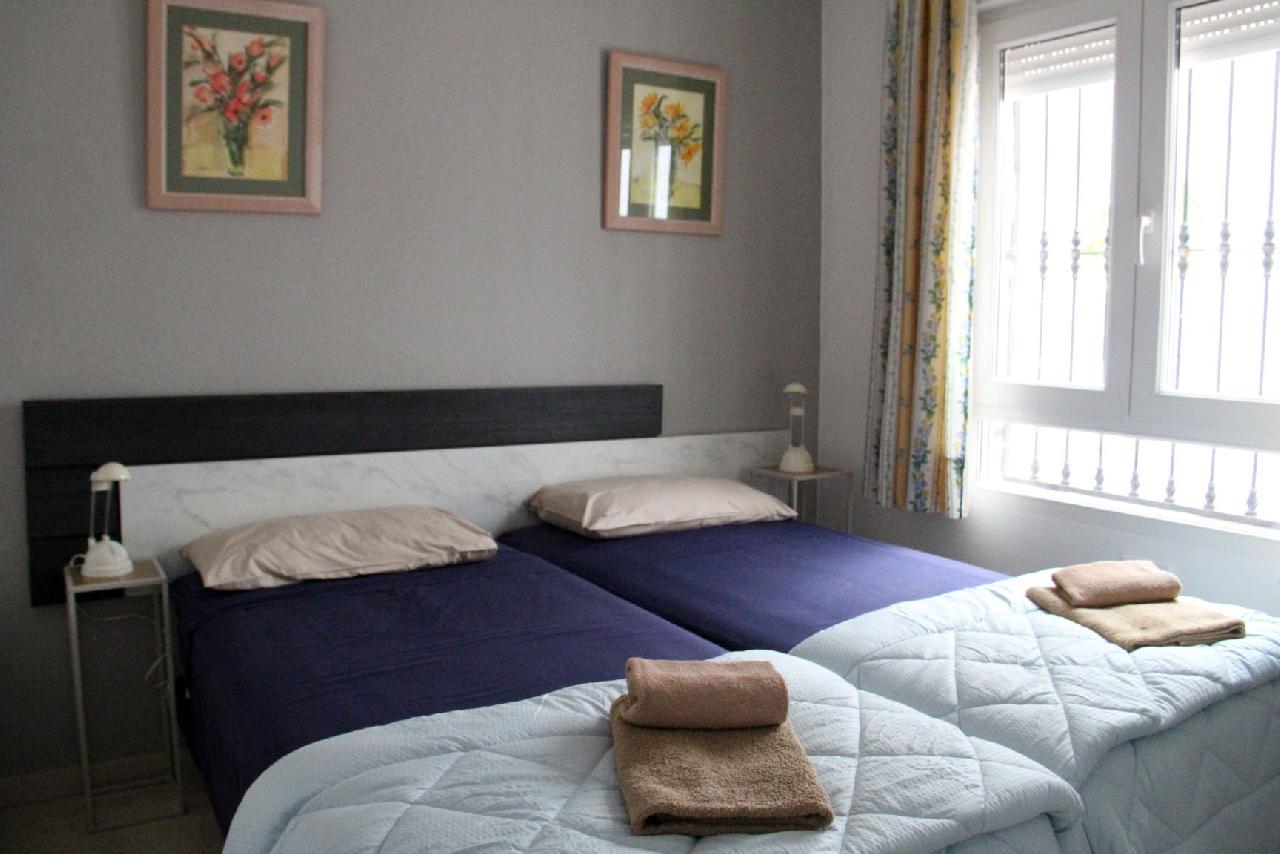 itsh 1657624309RJTNEX ref 1791 mobile 10 Bedroom 2 with 2 single beds Villamartin