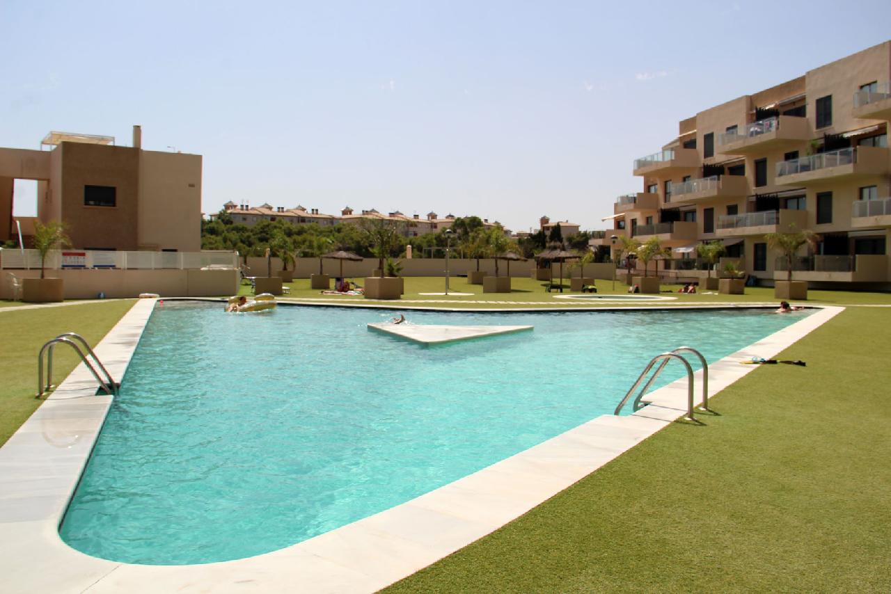 itsh 1632172264OFCWJT ref 1771 mobile 14 Communal pool for the complex La Zenia