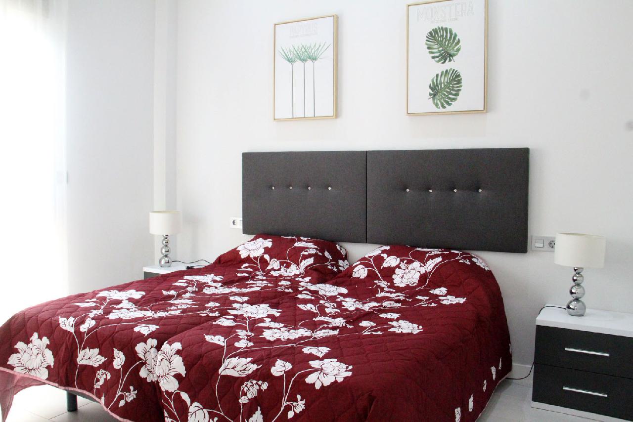 itsh 1756052110TGJMCL ref 1832 mobile 12 Bedroom 2 upstairs Villamartin