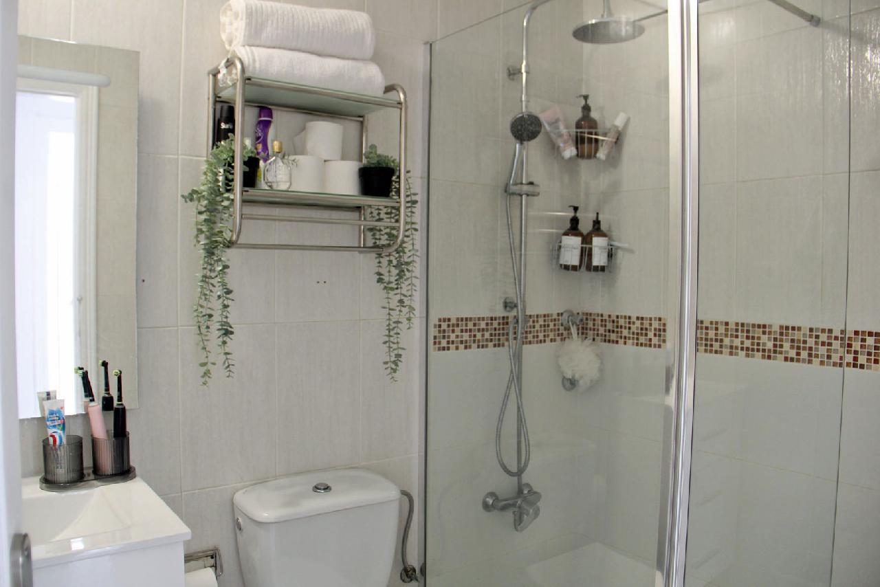 itsh 1705917946GNTRMK ref 1817 mobile 13 Modern family shower room Villamartin