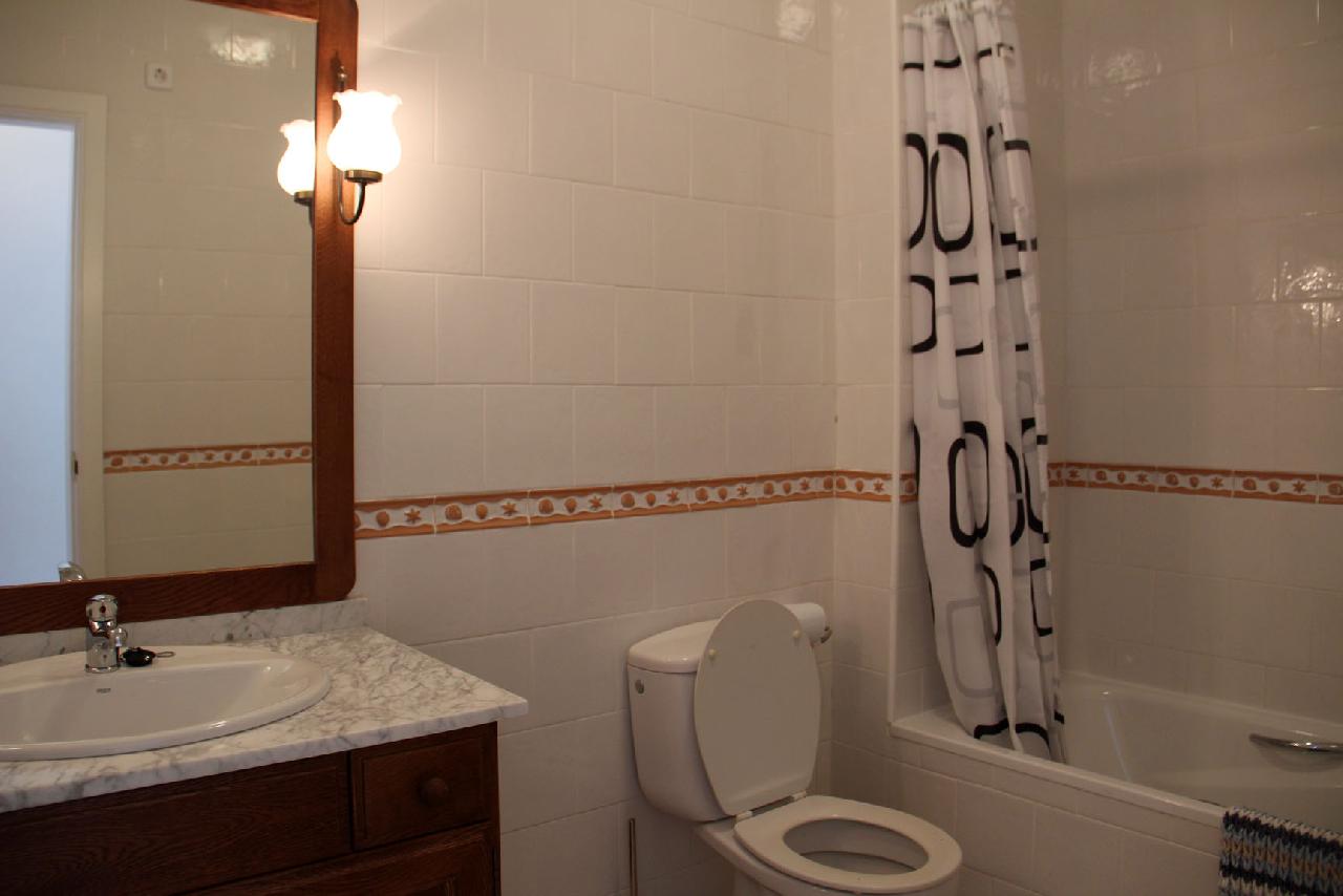 itsh 1626990600YRKJUD ref 1766 mobile 12 Full Family Bathroom Las Violetas