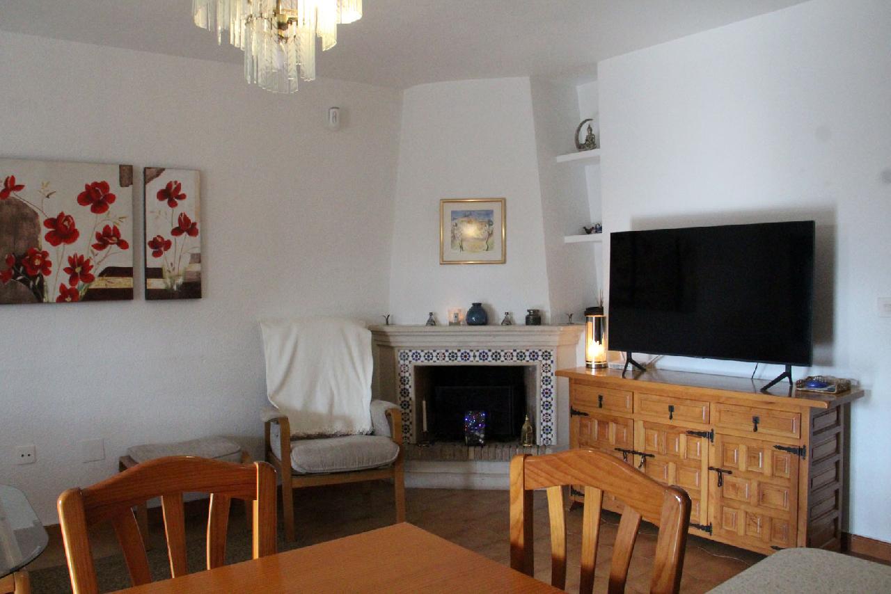 itsh 1743451375VMAEFB ref 1831 mobile 4 Spacious Living Room and TV Villamartin