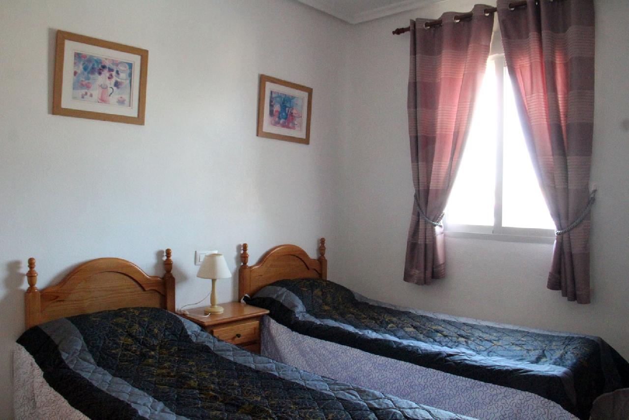 itsh 1774889592EKMIRW ref 1835 mobile 9 Bedroom 2 Cabo Roig