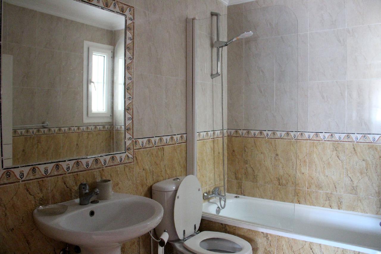 itsh 1655236940FVWCJP ref 1788 mobile 8 Full family bathroom Villamartin