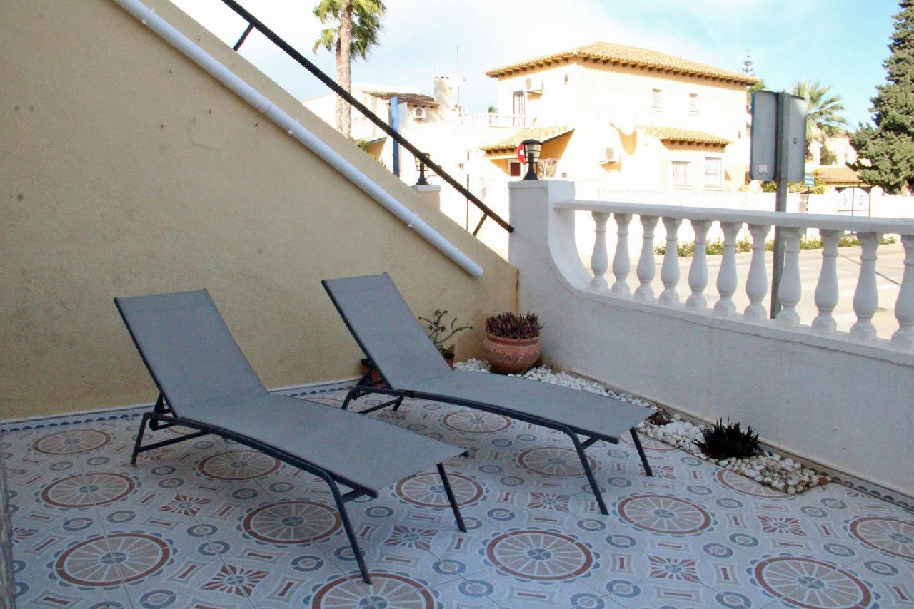 itsh 1705917946GNTRMK ref 1817 mobile 9 Sunbathe on your private terrace Villamartin