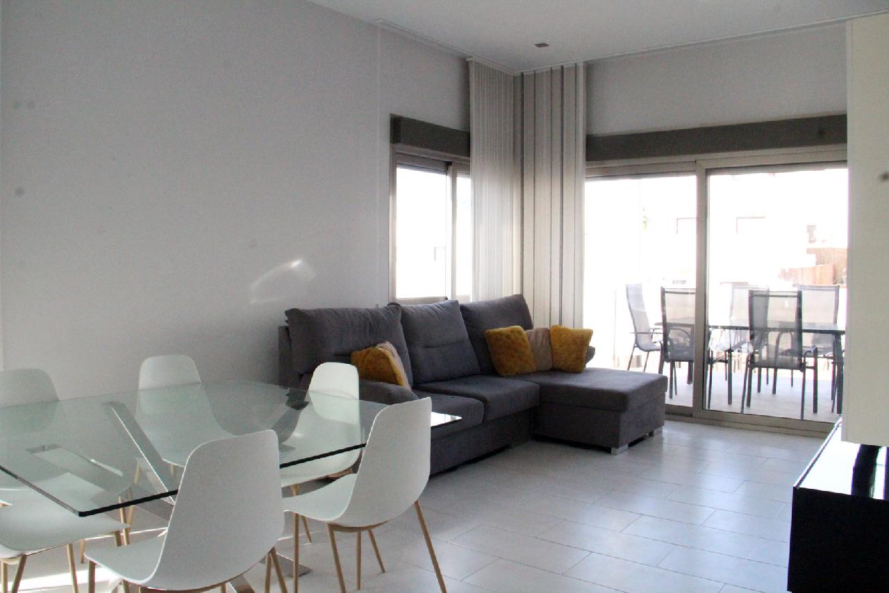 itsh 1756052110TGJMCL ref 1832 mobile 6 Living room with ent centre Villamartin