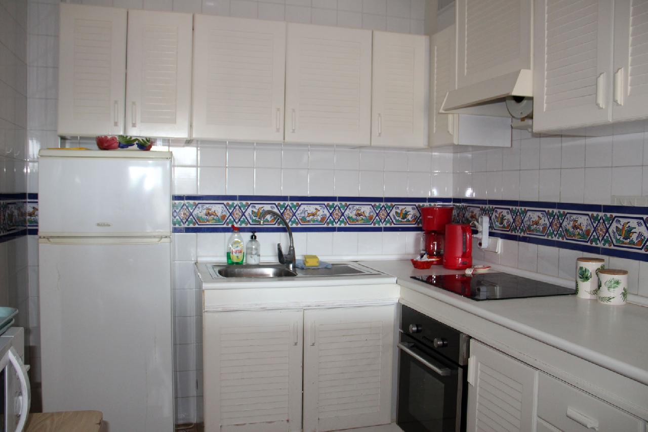 itsh 1573263513LTSZRX ref 1749 mobile 6 Fully fitted American style kitchen Villamartin Plaza