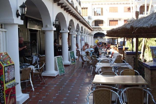 itsh 1684344573WGTFDA ref 1806 mobile 17 Villamartin Plaza restaurants Villamartin Plaza