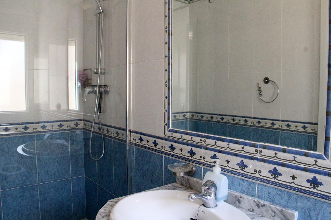 itsh 1699283857FORJHE ref 1814 mobile 17 Ensuite shower to upstairs
 Villamartin