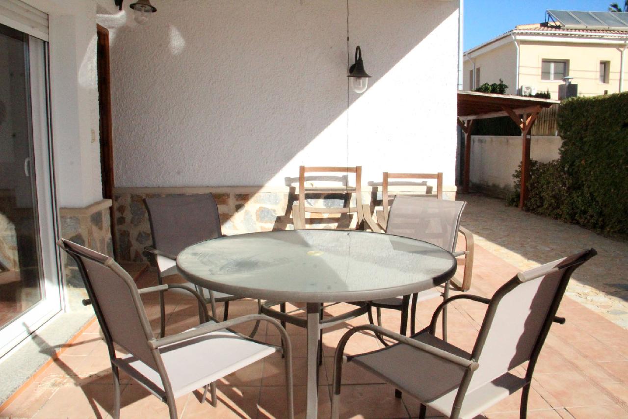 itsh 1707150106WVPZLH ref 1818 mobile 15 Front terrace Cabo Roig