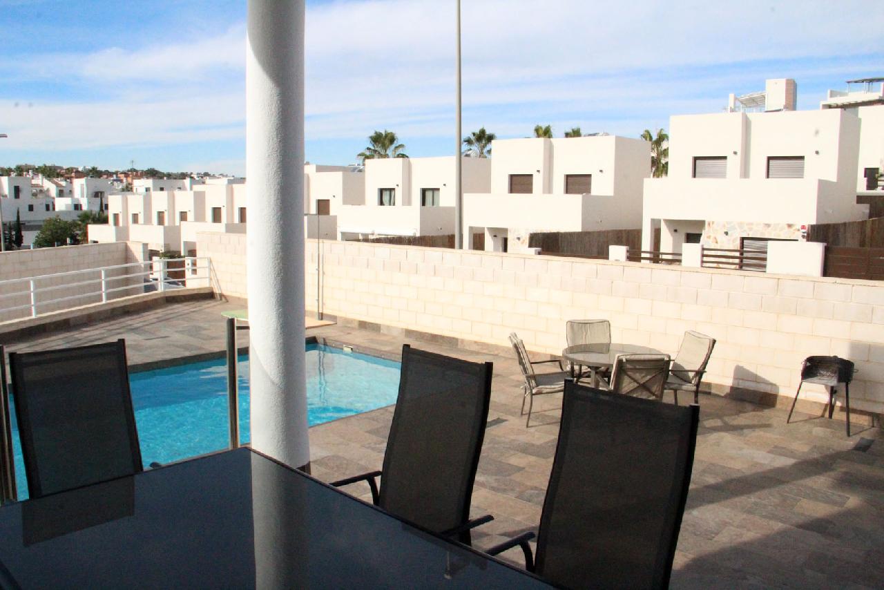 itsh 1756052110TGJMCL ref 1832 mobile 3 Stunning 5 bed villa private pool Villamartin