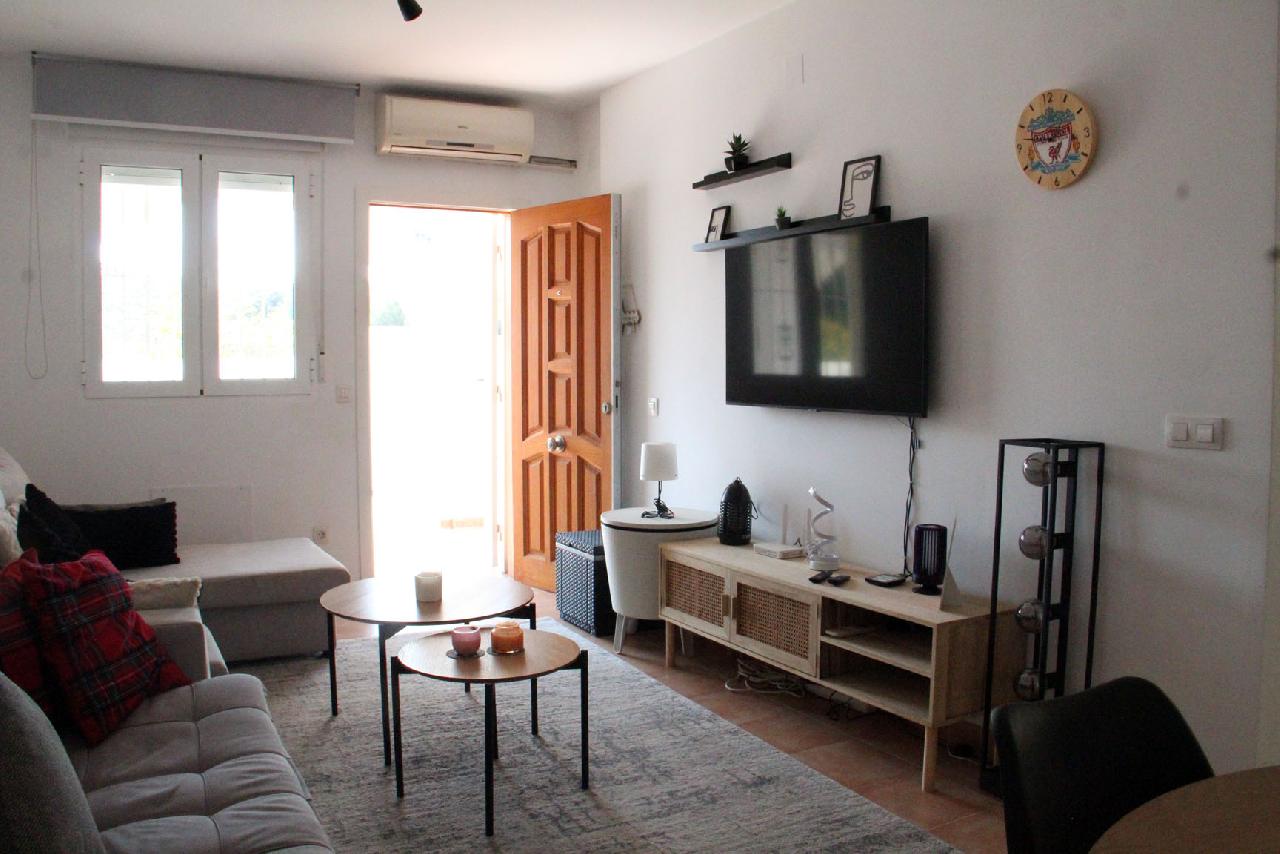 itsh 1774892945BJCLRO ref 1838 mobile 4 Large spacious living room ent and wifi Villamartin