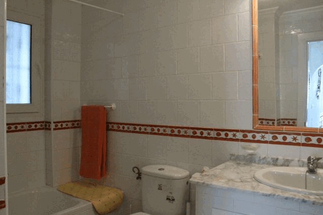 itsh 1578332977JCAXUS ref 1753 mobile 11 Full family bathroom Villamartin