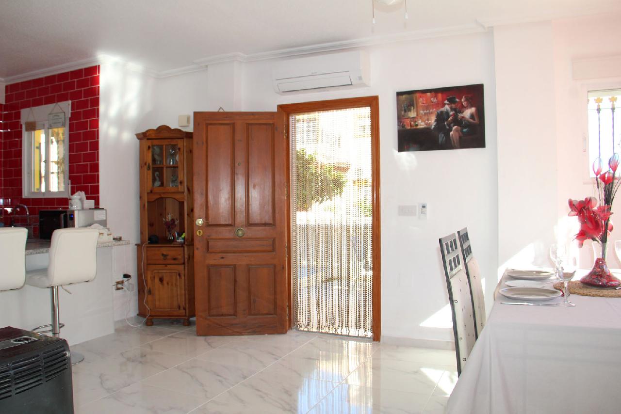 itsh 1675446637HFBCEI ref 1800 mobile 7 Entrance to the property Cabo Roig