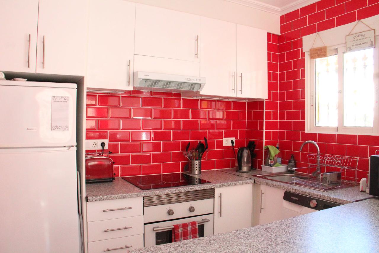 itsh 1675446637HFBCEI ref 1800 mobile 9 Fully fitted kitchen Cabo Roig