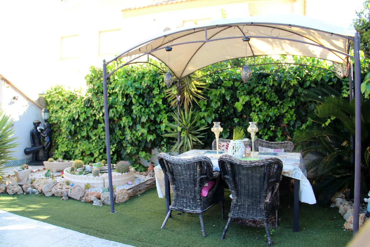 itsh 1638660574RKMPJV ref 1773 mobile 13 Outdoor dining area Villamartin