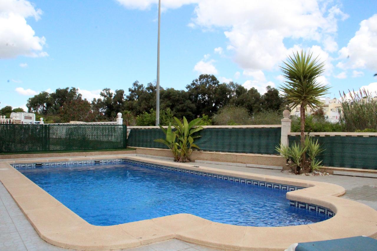 itsh 1684414251OJDIMW ref 1796 mobile 16 Large private pool Pinada Golf