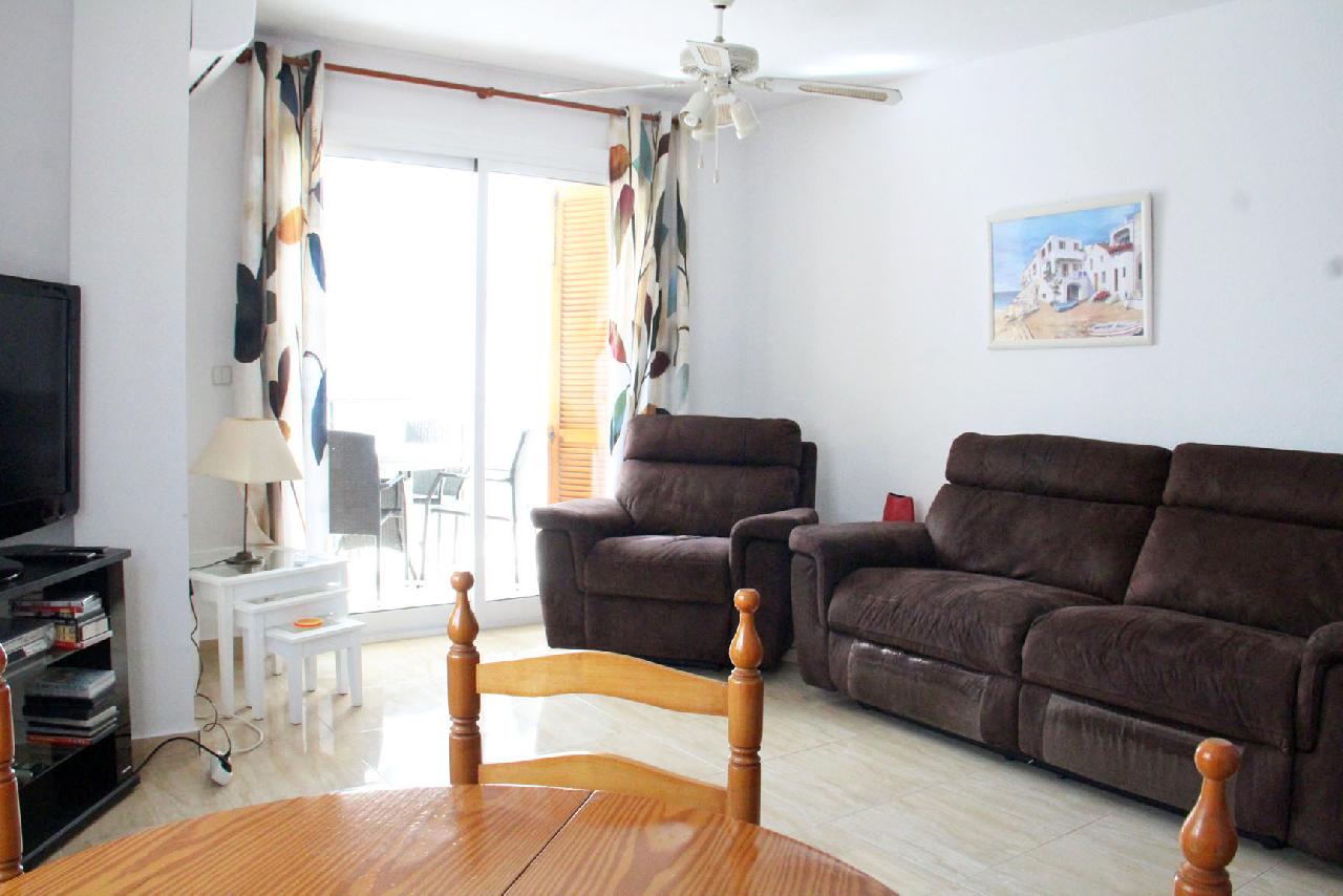 itsh 1680032543JWOXBR ref 1802 4 Spacious Living Room, All TV Channels and FREE wifi Villamartin Plaza