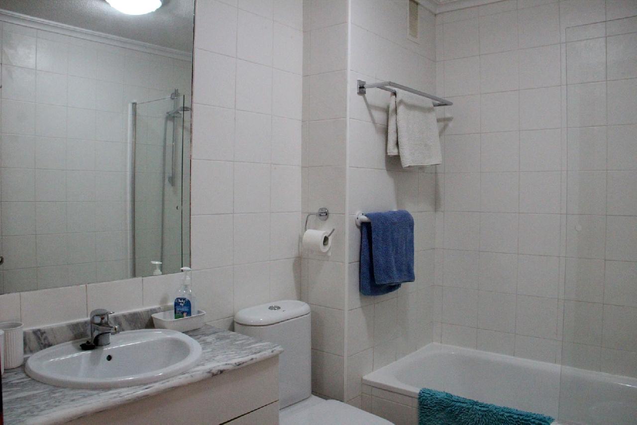 itsh 1629758820XRZLEF ref 1767 7 Full family-style bathroom Cabo Roig